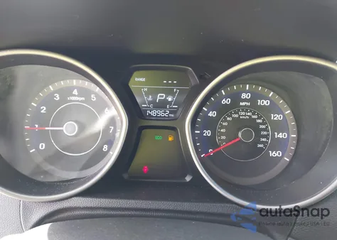 2016 Hyundai Elantra Limited z USA, uszkodzony, nr VIN 5NPDH4AE9GH677315